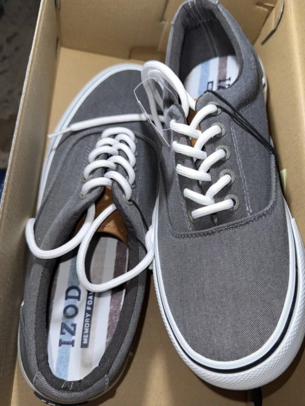 Izod Mens Rangley Memory Foam Sneakers